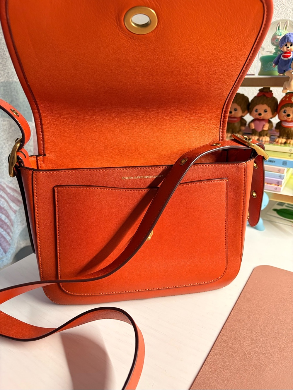 Coach rambler in Mango crossbody - Picture 4 of 9